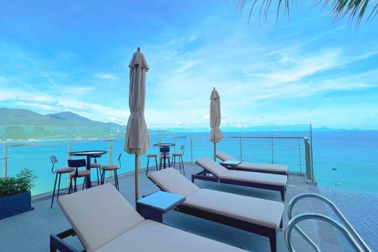 Phòng Deluxe City Queen